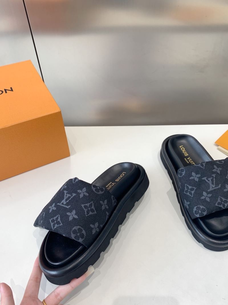 Louis Vuitton Slippers